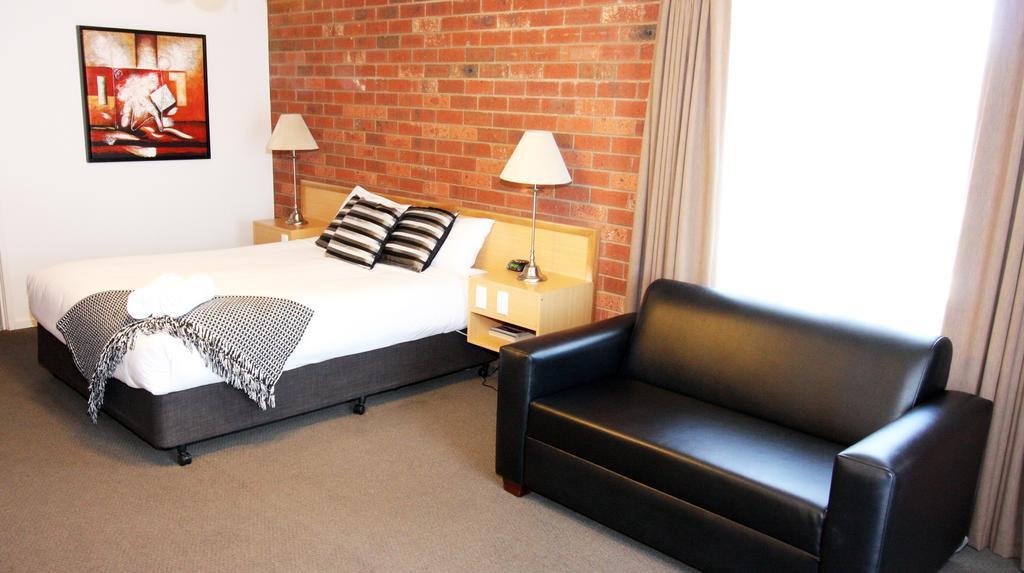 Pevensey Motor Lodge Echuca Dış mekan fotoğraf
