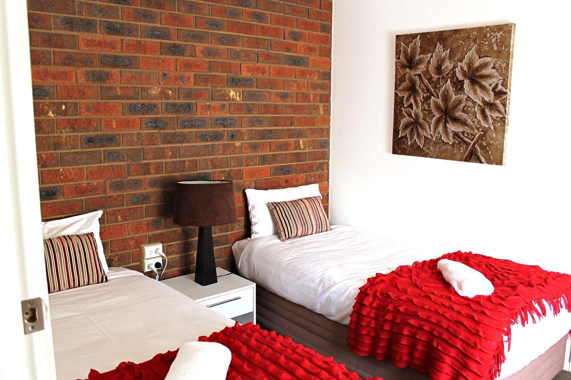 Pevensey Motor Lodge Echuca Dış mekan fotoğraf